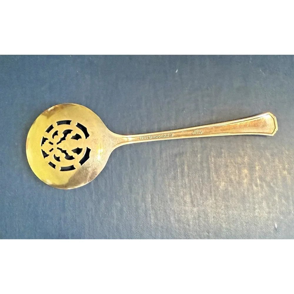 Vintage 1940 Pierced Bonbon Spoon Oneida Milady Community Silver Plate 5